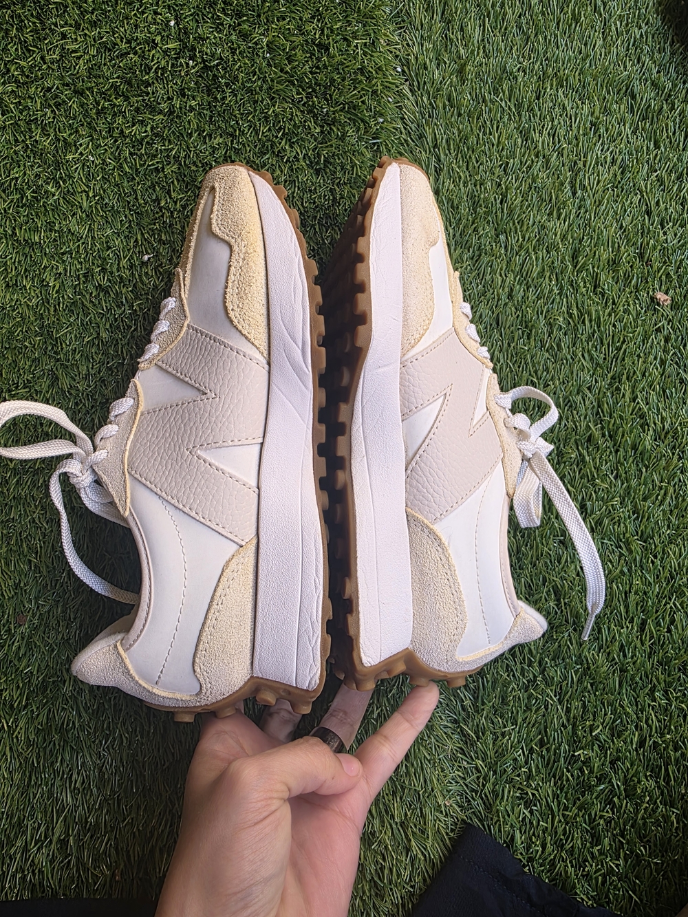 327 New Balance Cream & Tan Retro Runner Sneakers - Picture 3 of 7